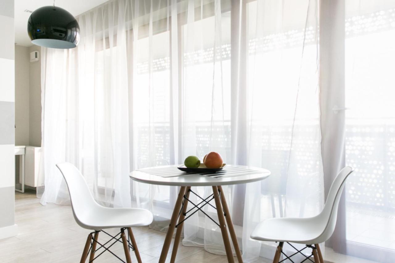 Wronia Apartments Warsawa Bagian luar foto