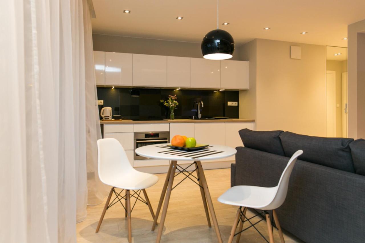 Wronia Apartments Warsawa Bagian luar foto
