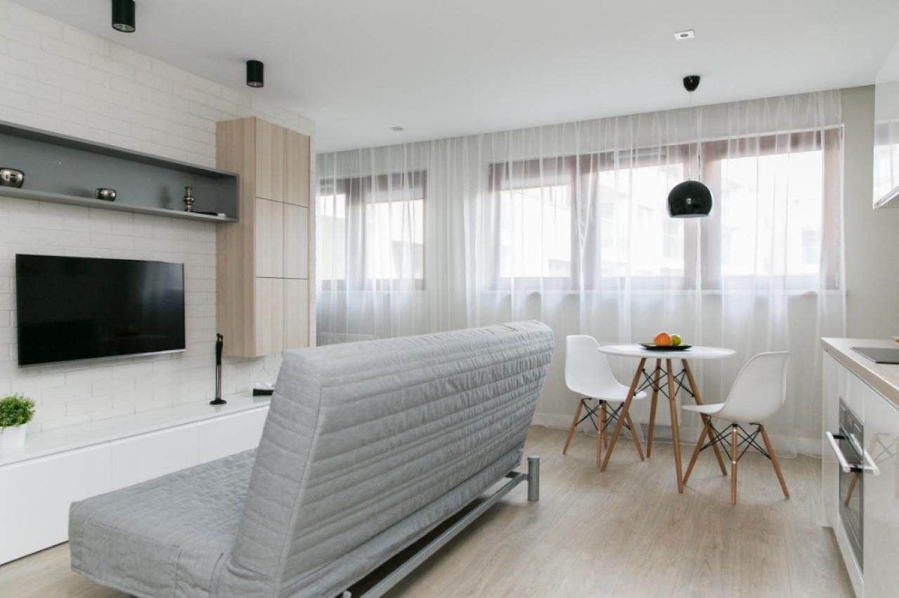 Wronia Apartments Warsawa Bagian luar foto