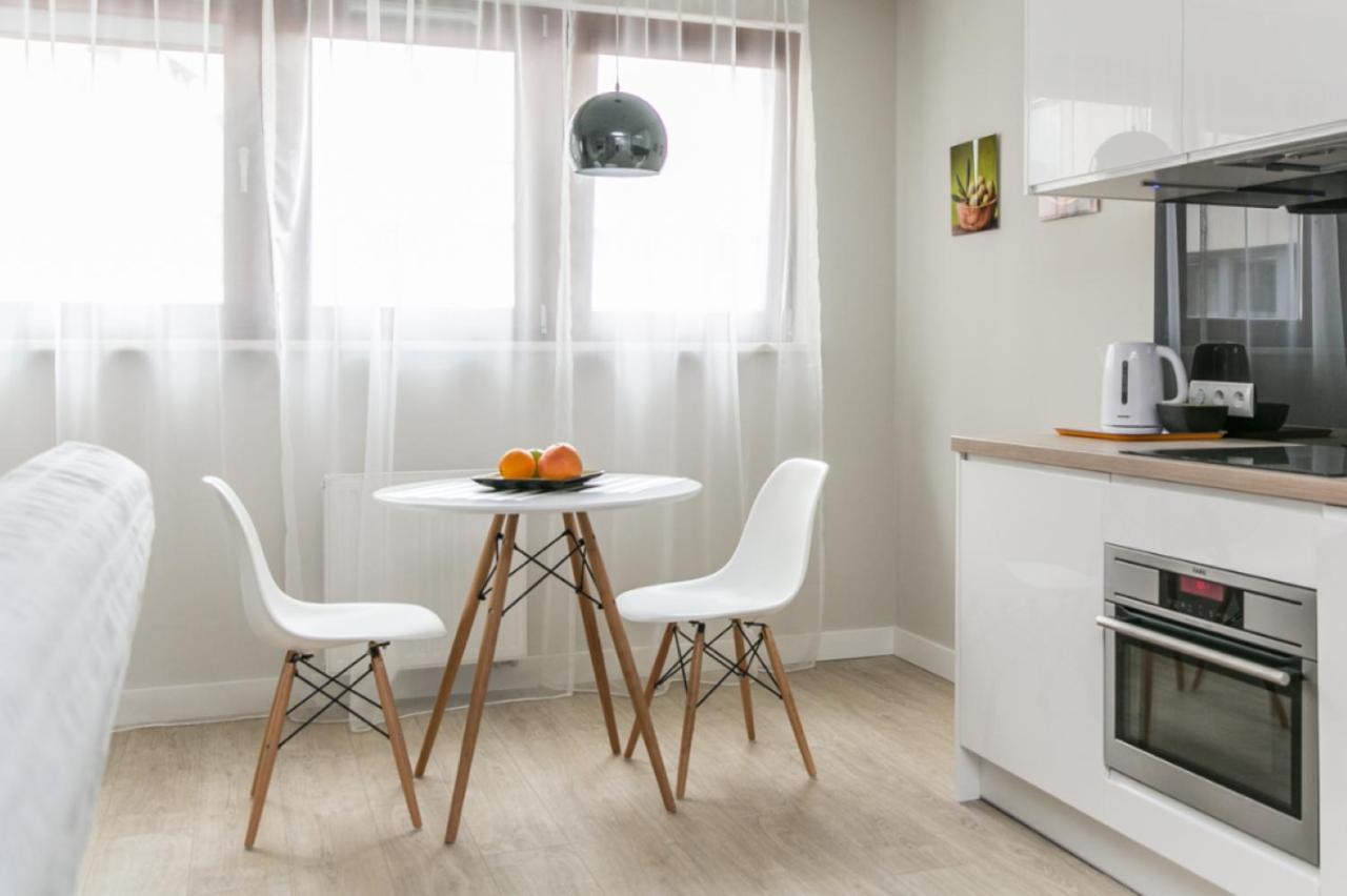 Wronia Apartments Warsawa Bagian luar foto